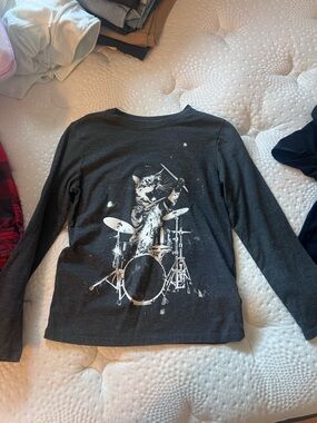 Men's Charcoal Gray Graphic Long-Sleeve Shirt - Cat Drummer Print